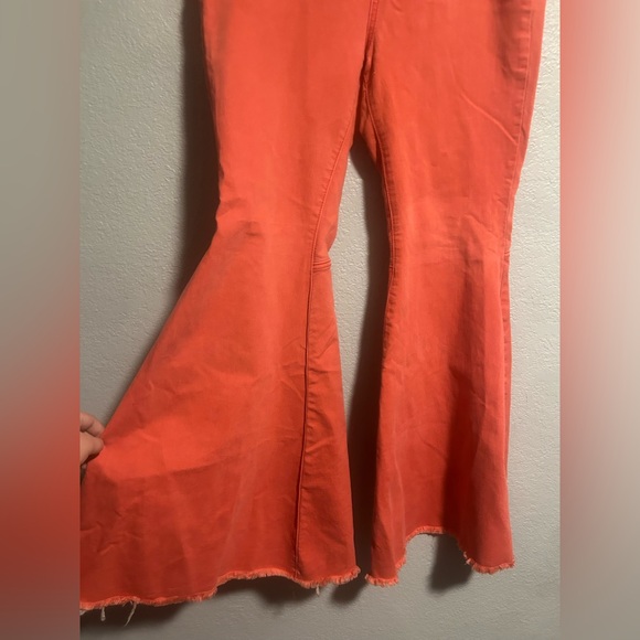 FREE PEOPLE WOMEN'S JUST FLOAT ON HIGH RISE FLARE JEANS - Picture 6 of 14